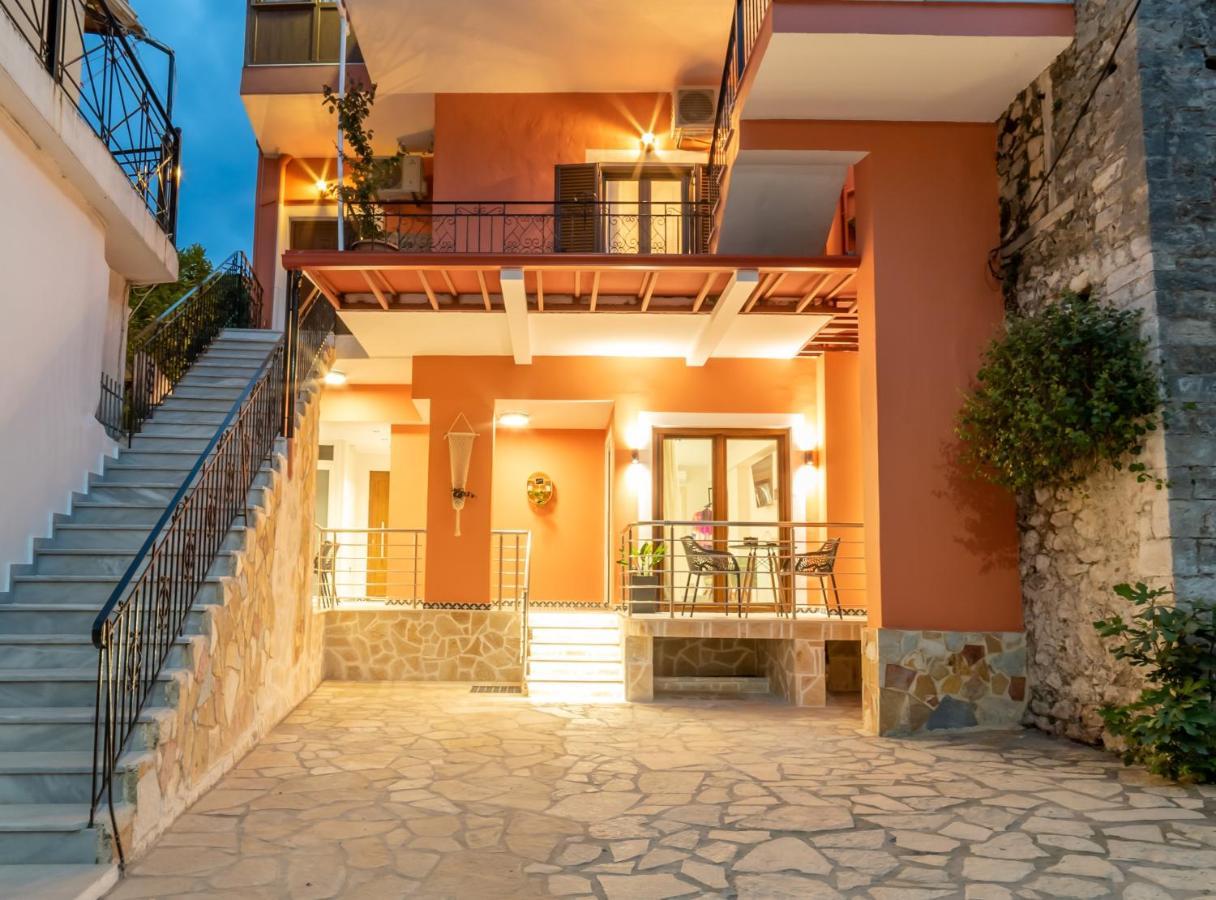 Bella Vasilica Luxury Apartments Parga Exterior foto